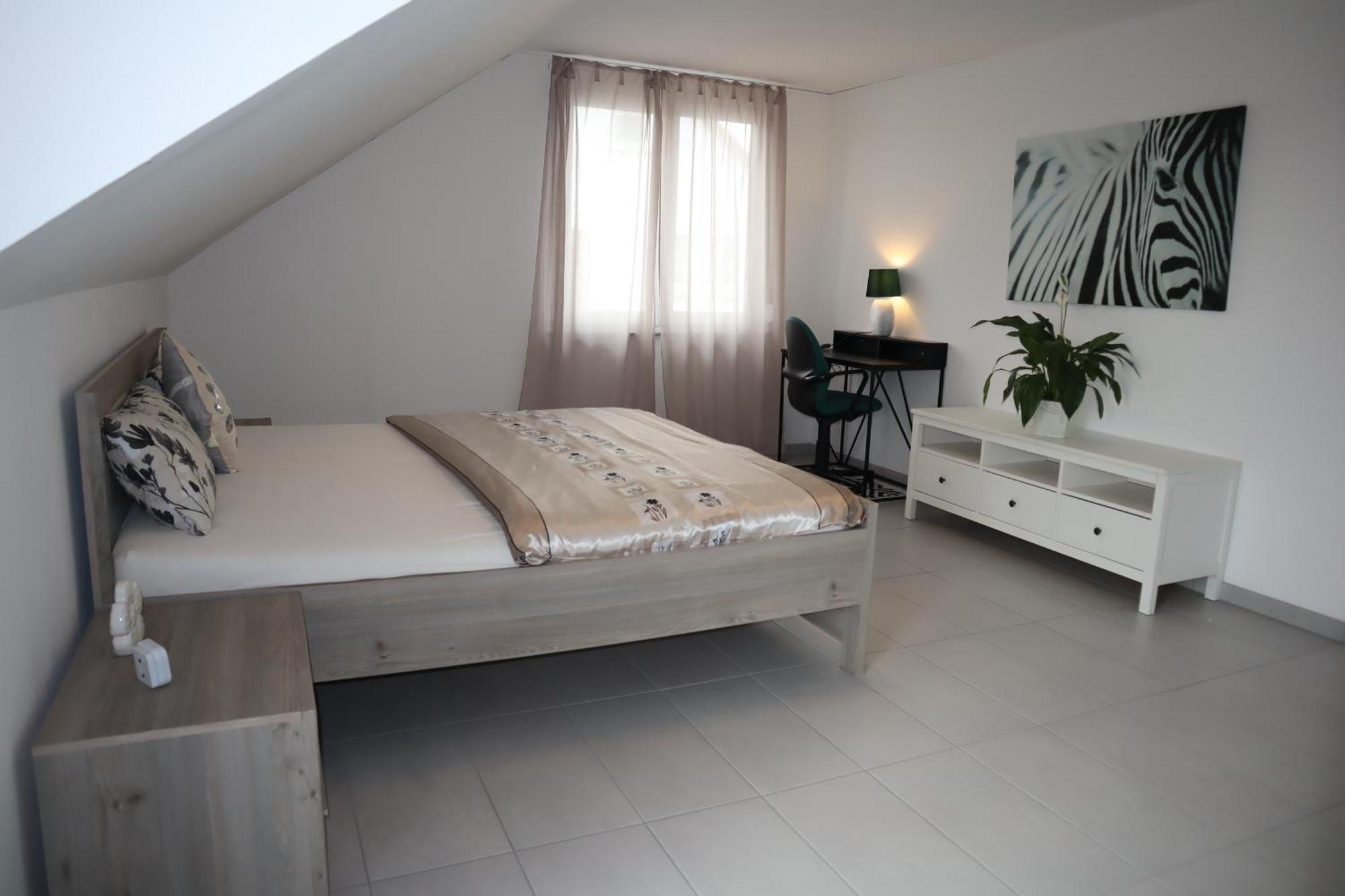 Apartment Serene Work/holiday Renningen